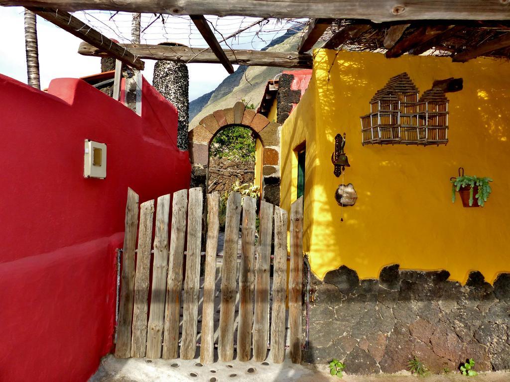 Casa Guinea Frontera